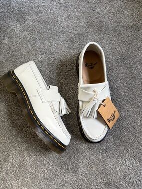Dr. Martens Women Size 8 Adrian YS White Leather Tassel Loafers